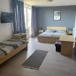 Raj Bed and Breakfast 3*